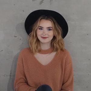 Meet your Posher, Molly